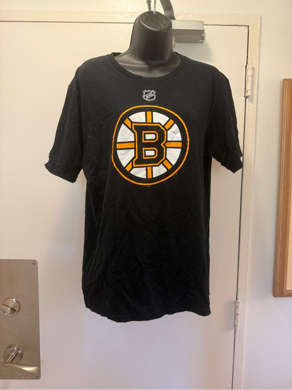 NHL Boston Bruins Black Tee with Yellow and White Logo